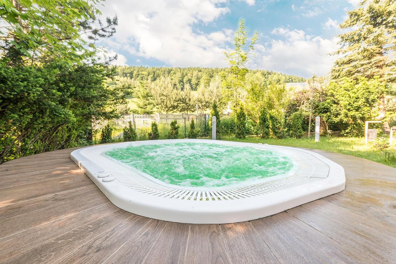 Hotel Olivia Medical Spa Skomielna Czarna Екстериор снимка